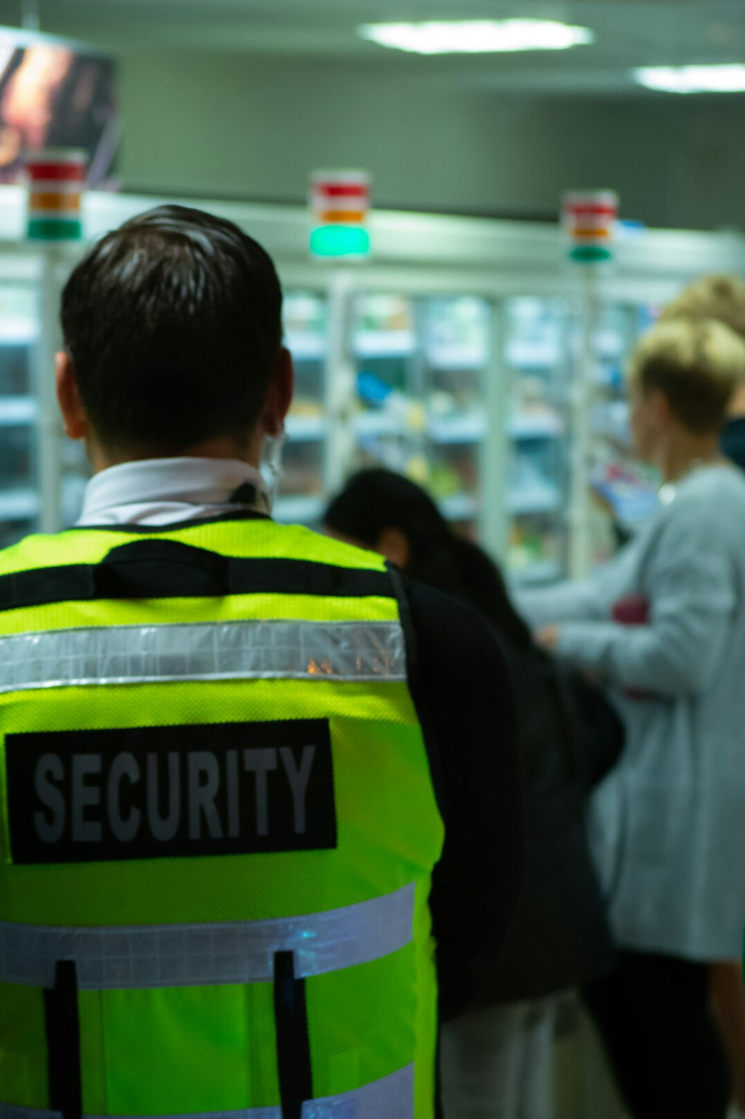 retail security team