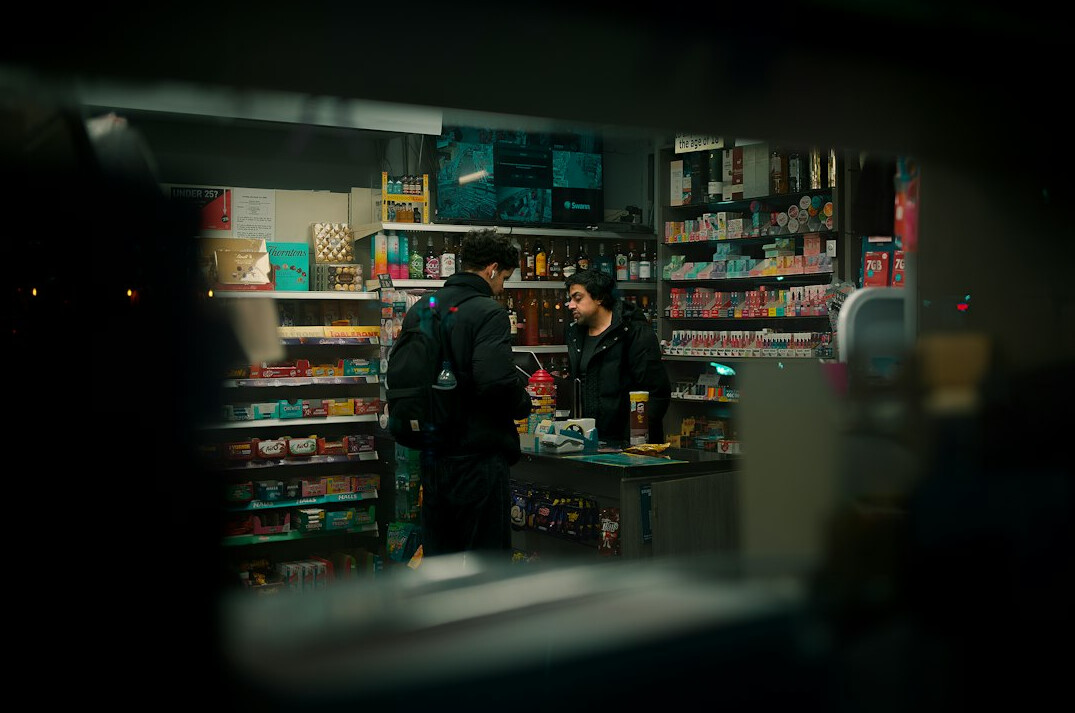 store detective foiling theft